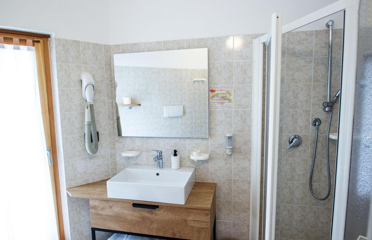 Residence Hotel Santa Maria Piscina E Wellness Peio Fonti Zewnętrze zdjęcie