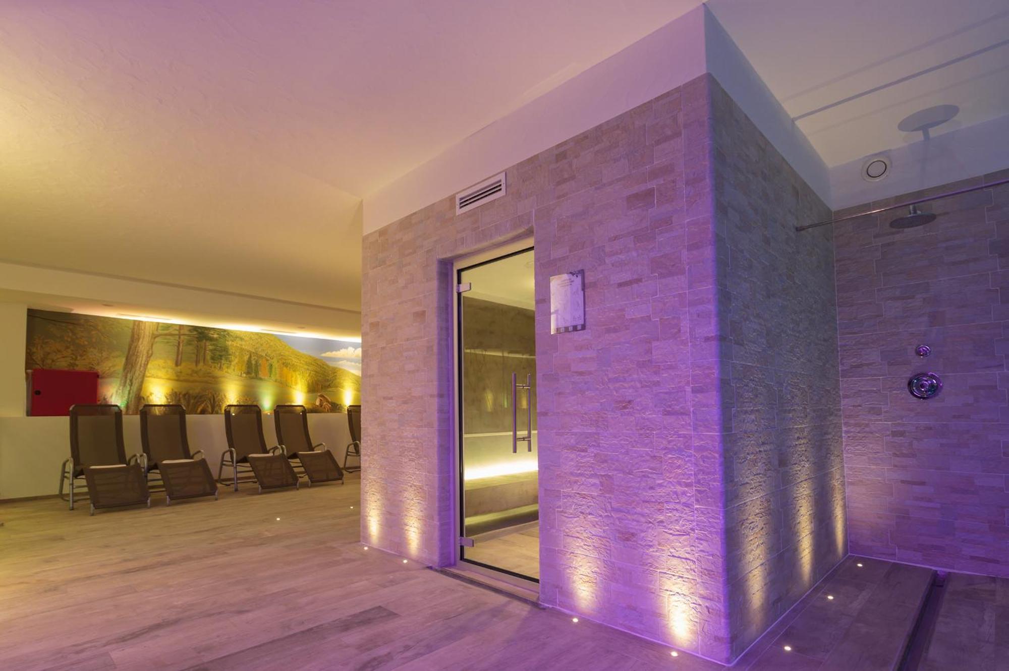 Residence Hotel Santa Maria Piscina E Wellness Peio Fonti Zewnętrze zdjęcie